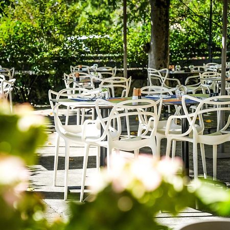 Logis Hotel & Restaurant Le Cadet De Gascogne Saint-Justin  Bagian luar foto