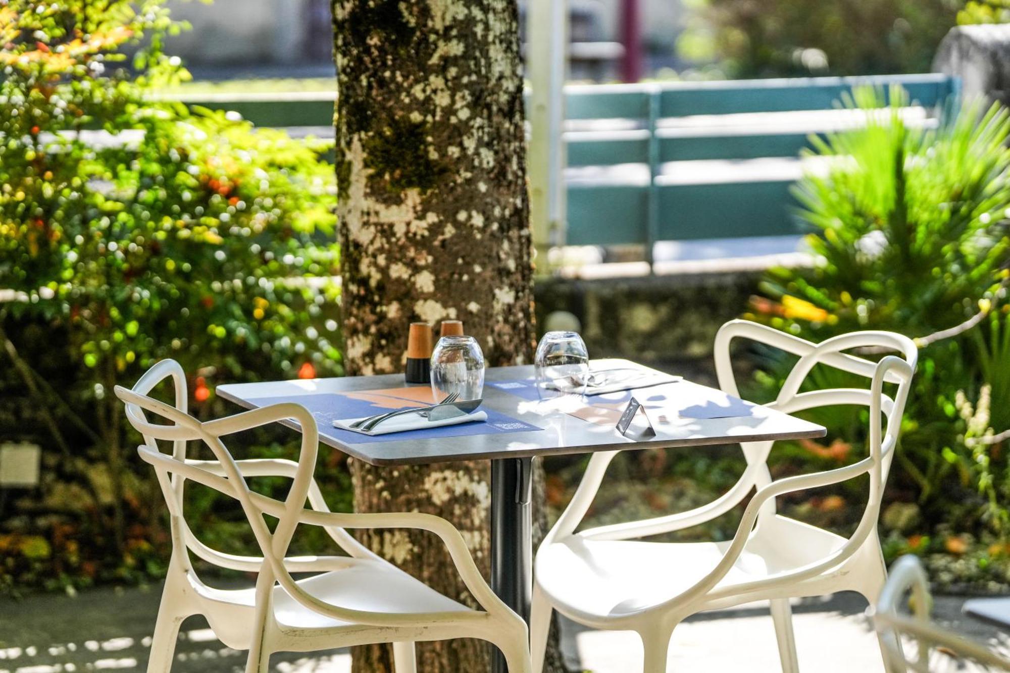 Logis Hotel & Restaurant Le Cadet De Gascogne Saint-Justin  Bagian luar foto
