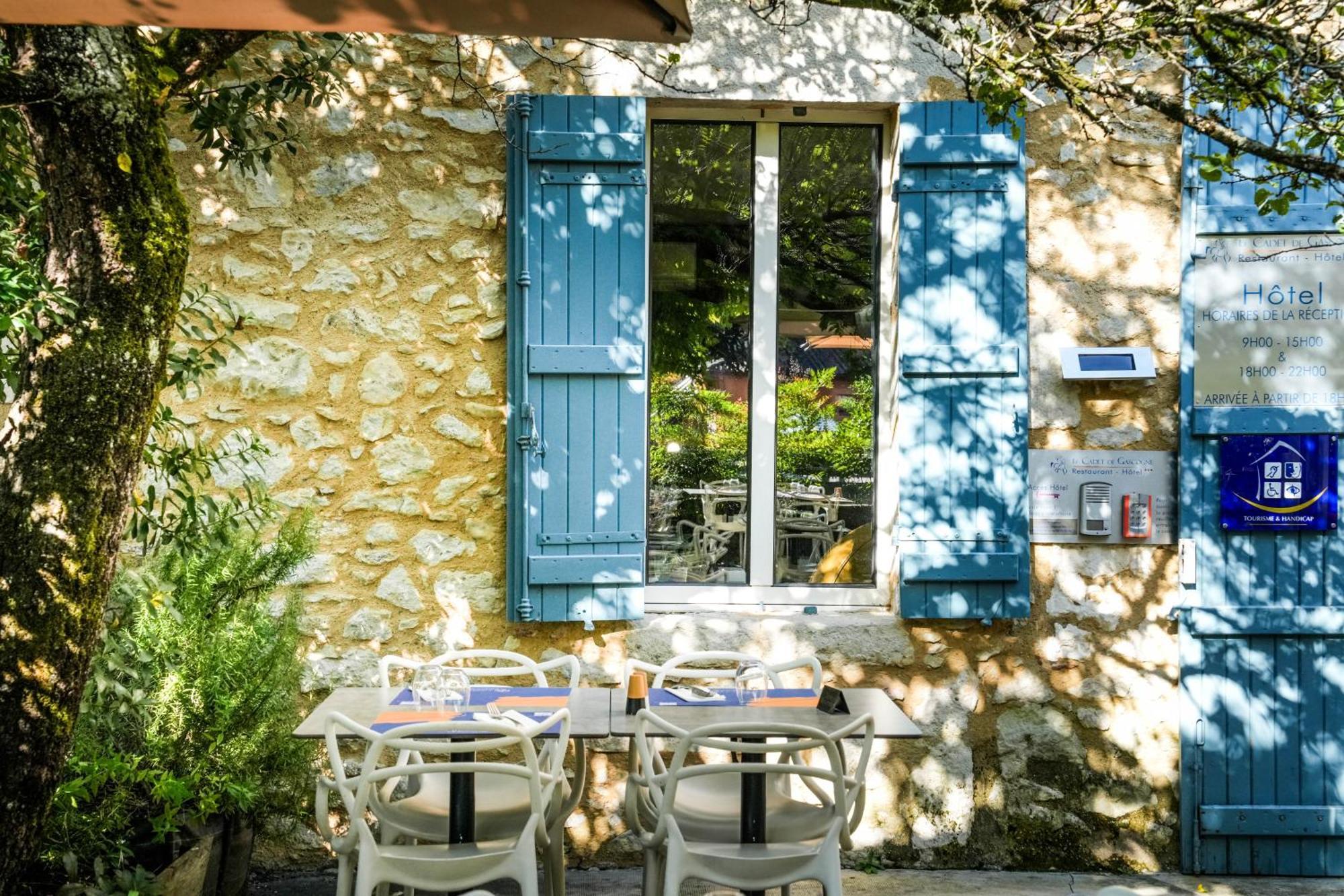 Logis Hotel & Restaurant Le Cadet De Gascogne Saint-Justin  Bagian luar foto