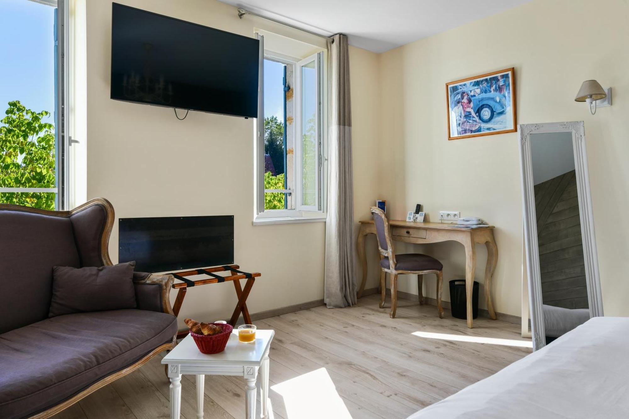 Logis Hotel & Restaurant Le Cadet De Gascogne Saint-Justin  Bagian luar foto